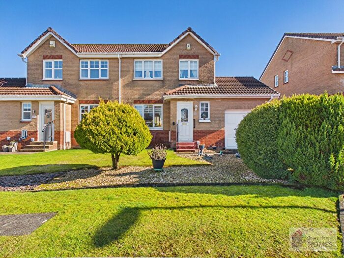 3 Bedroom Semi Detached House For Sale In Rosemary Crescent, Stewartfield, East Kilbride, G74