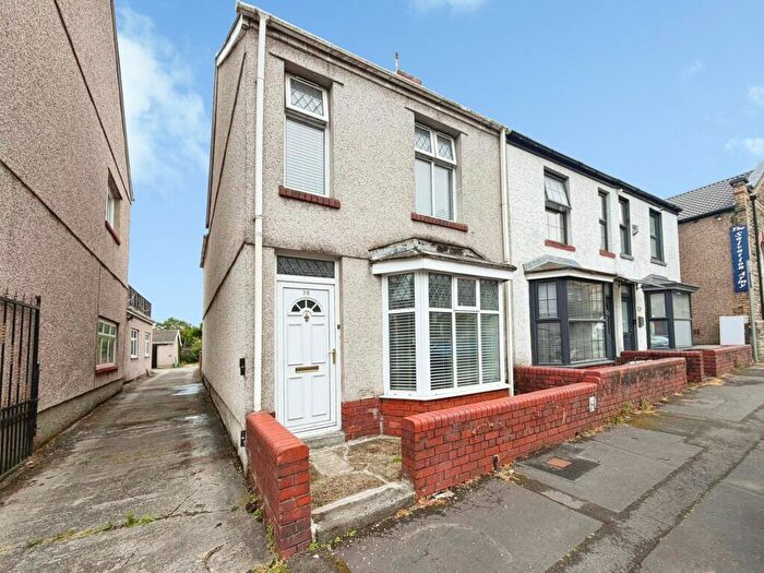3 Bedroom House To Rent In Morfydd Street, Morriston, SA6