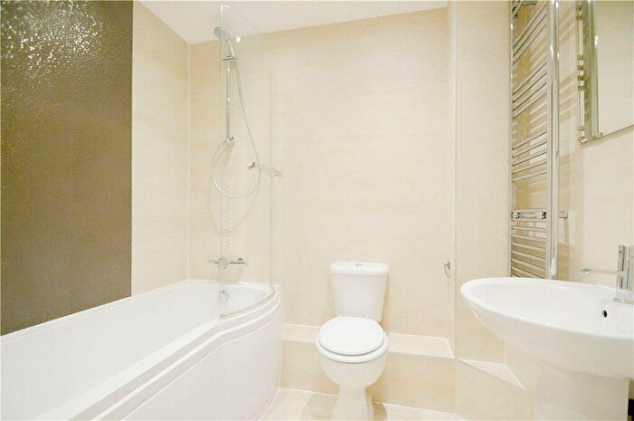 2 Bedroom Apartment To Rent In Grenaby Road, Croydon, CR0