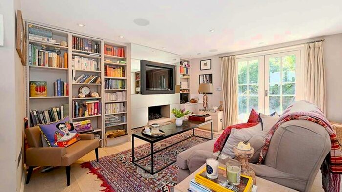 2 Bedroom Property To Rent In Cresswell Place, London, SW10