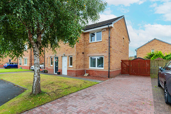 3 Bedroom Semi-Detached House For Sale In Craigmuir Place, Glasgow, Glasgow City, G52