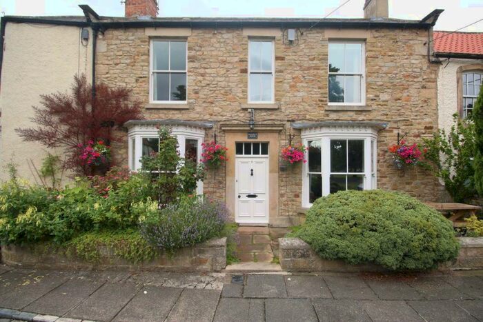 5 Bedroom House To Rent In Low Road, Gainford, DL2