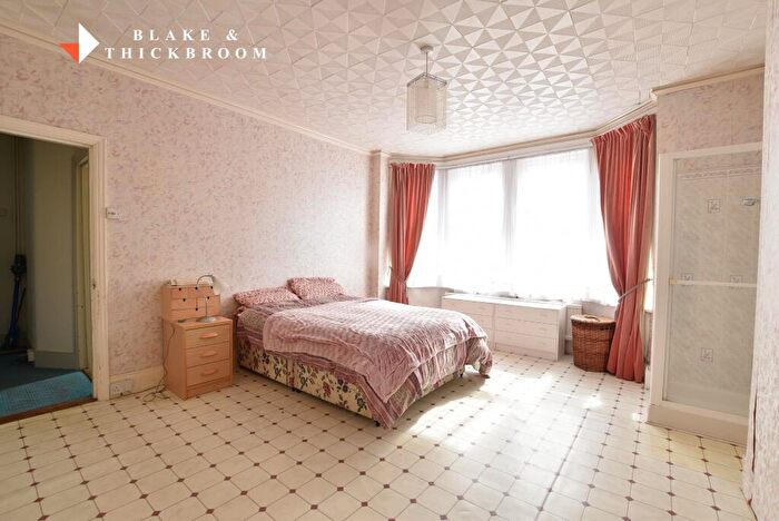 5 Bedroom Detached House For Sale In Beatrice Road, Clacton-on-Sea, CO15