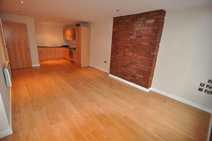 1 Bedroom Flat To Rent In Colonial Buildings, - Sunbridge Road, Bradford, BD1