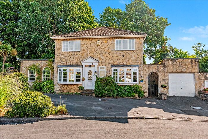 4 Bedroom Detached House For Sale In Adel Park Close, Adel, Leeds, West Yorkshire, LS16