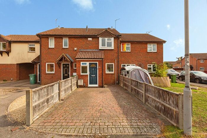 2 Bedroom Terraced House For Sale In Green View, Aylesbury, HP20