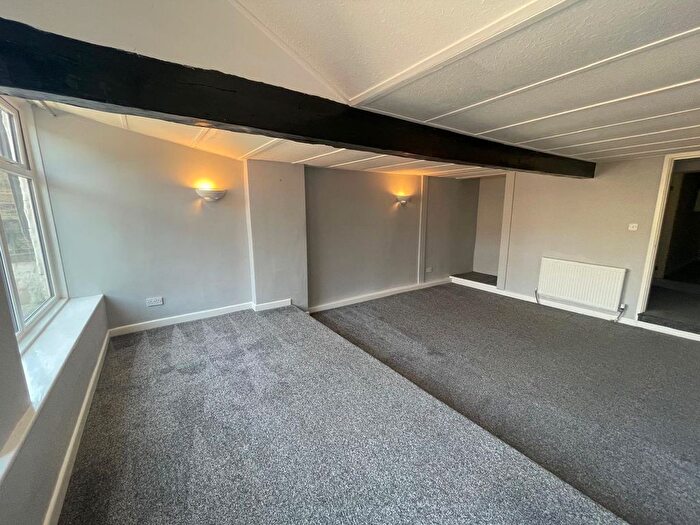 3 Bedroom Flat To Rent In Manor Square, Otley, West Yorkshire, LS21