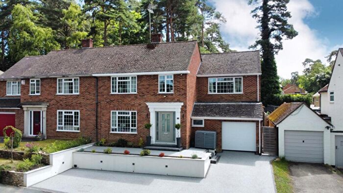 4 Bedroom House For Sale In Arundel Road, Camberley, GU15