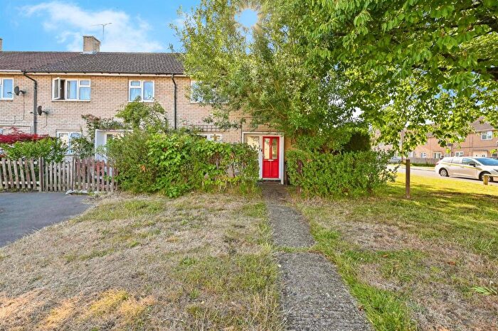 3 Bedroom End Of Terrace House For Sale In Green Acres, Welwyn Garden City, AL7