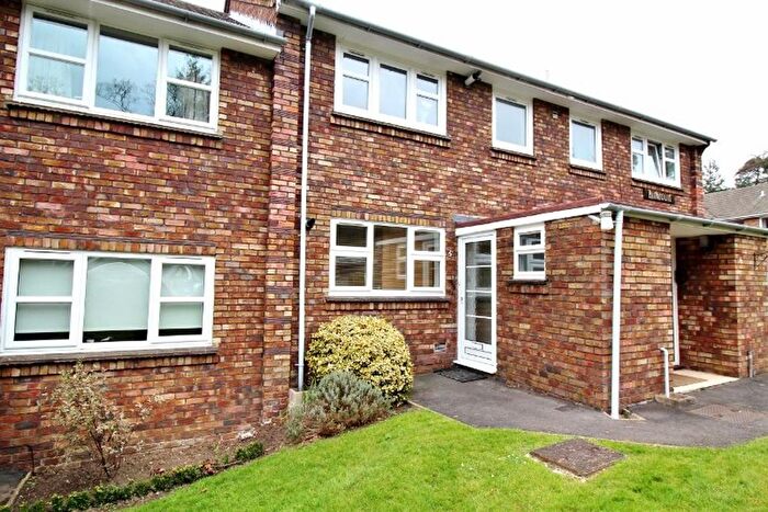 3 Bedroom Flat To Rent In Mount Harry Road, Sevenoaks, TN13