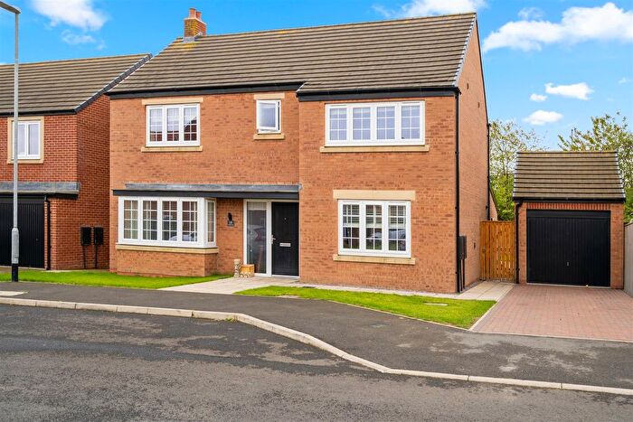 4 Bedroom Detached House For Sale In Fontburn Close, Hartlepool, TS26