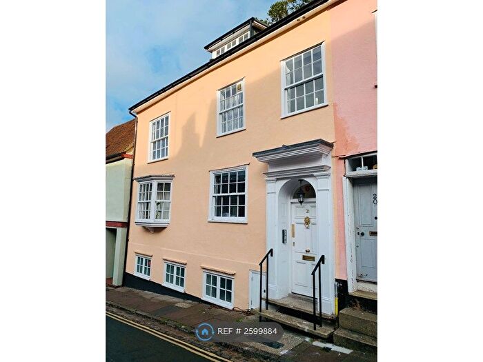 2 Bedroom Flat To Rent In Maidenburgh Street, Colchester, CO1