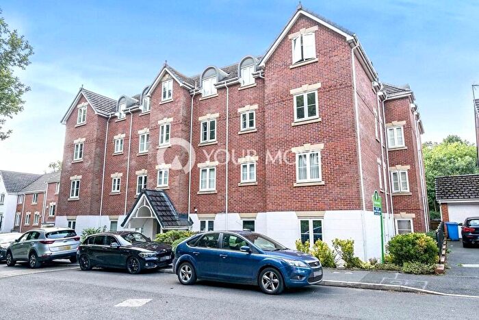 2 Bedroom Flat To Rent In Oakwood Drive, Worsley, Manchester, Greater Manchester, M28