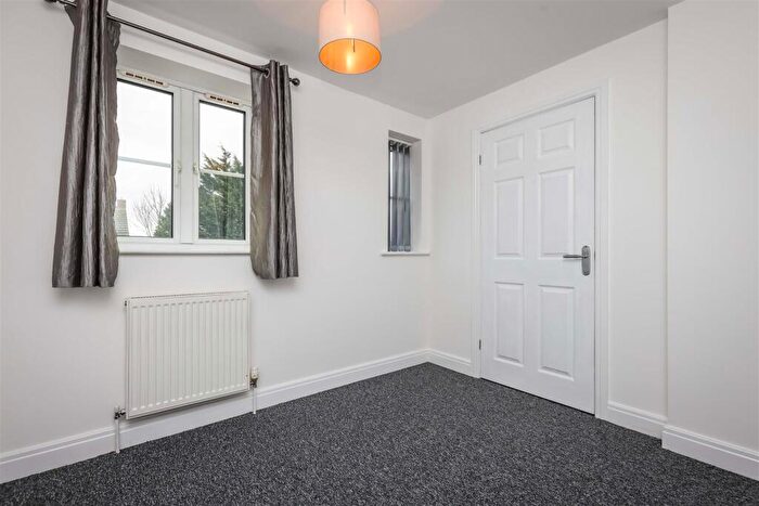 2 Bedroom End Of Terrace House To Rent In Viking Court, Bracebridge Heath, LN4