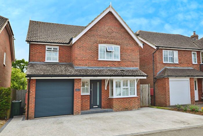 4 Bedroom Detached House For Sale In Molloy Road, Shadoxhurst, TN26
