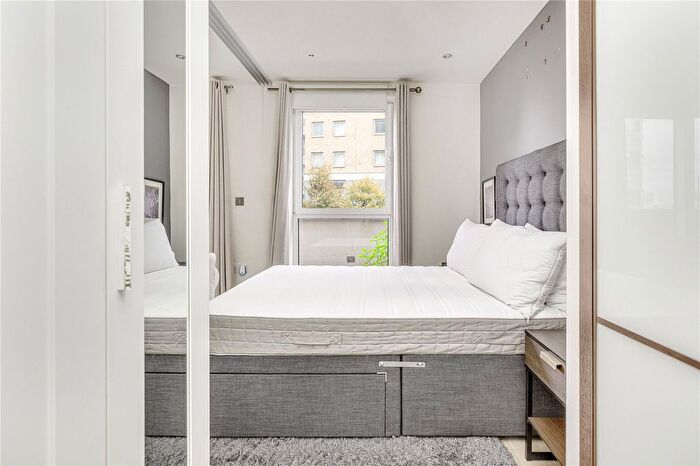 1 Bedroom Flat To Rent In Octavia House, Townmead Road, SW6