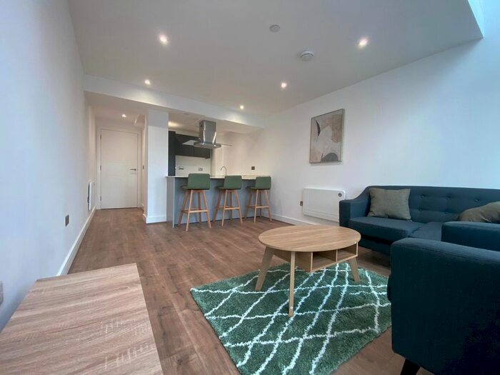 2 Bedroom Flat To Rent In Ironmonger Row, Coventry, CV1