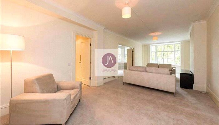 5 Bedroom Apartment To Rent In Strathmore Court, Park Road, St John's Wood, London, NW8