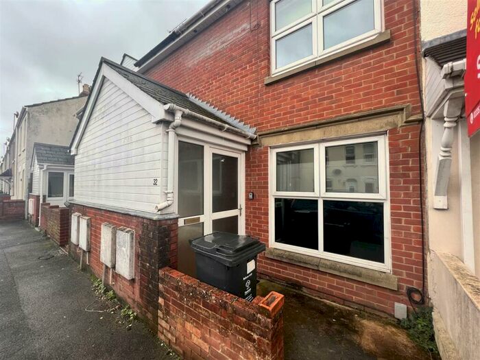 3 Bedroom Terraced House To Rent In Summers Street, Rodbourne, Swindon, SN2