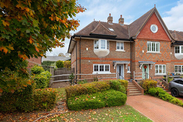 4 Bedroom End Of Terrace House For Sale In St Pauls Mews, Dorking, RH4