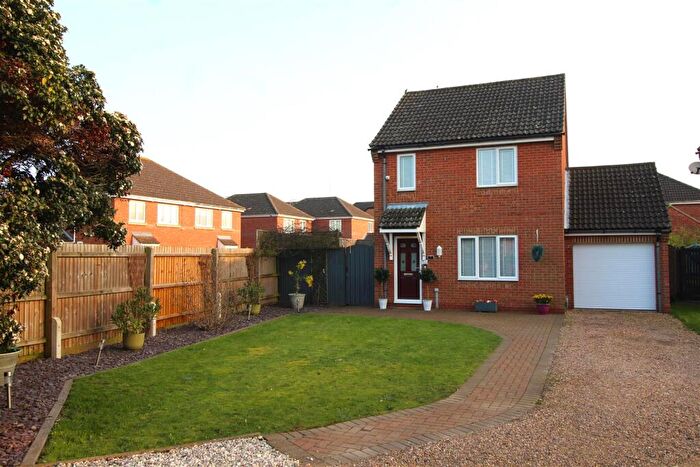 3 Bedroom Detached House For Sale In Oldfield Gardens, Whittlesey, Peterborough, PE7