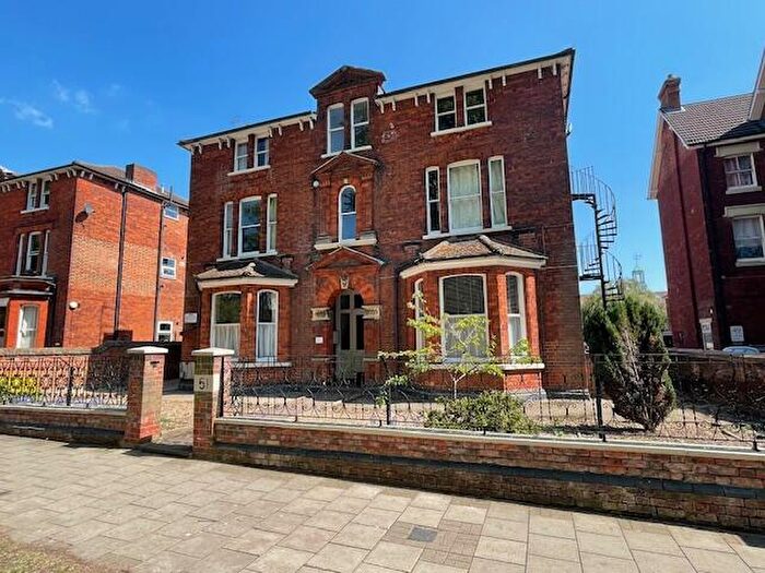 Studio To Rent In De Parys Avenue, MK40