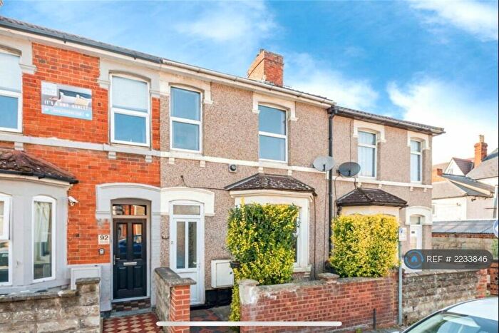 3 Bedroom Terraced House To Rent In Deacon Street, Swindon, SN1