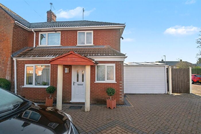 3 Bedroom End Of Terrace House For Sale In Rowlett Road, Corby, NN17