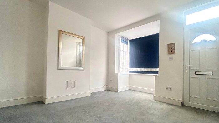 3 Bedroom Terraced House To Rent In Turner Road, Leicester, LE5