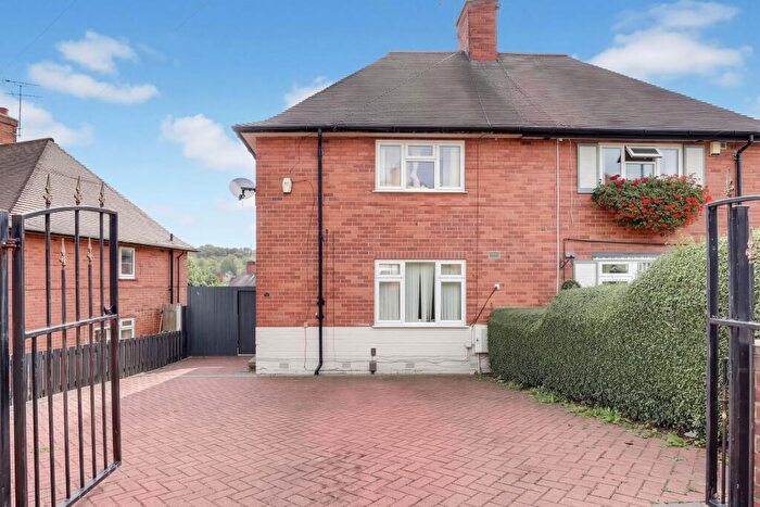 2 Bedroom Semi Detached House For Sale In Ipswich Circus, Nottingham, NG3