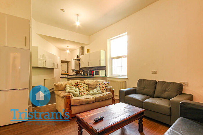 6 Bedroom Flat To Rent In Annesley Grove, Arboretum, NG1