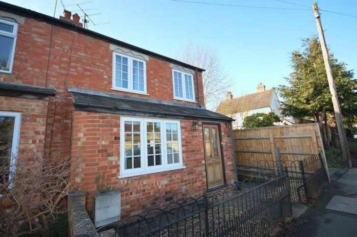 2 Bedroom Semi-Detached House To Rent In Townside, Haddenham, Aylesbury, HP17