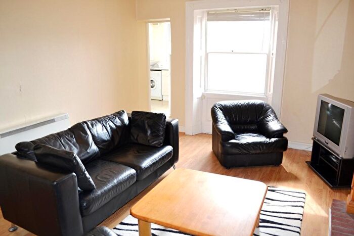 2 Bedroom Apartment To Rent In Victoria Square, Jesmond, Newcastle Upon Tyne, NE2
