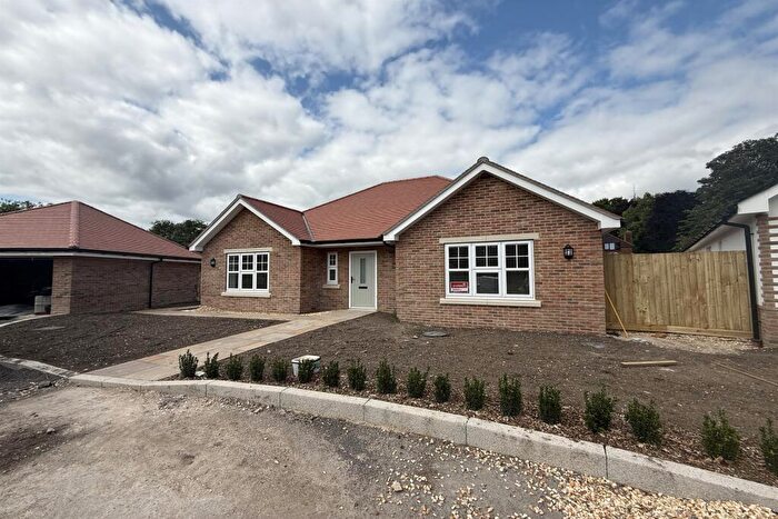 3 Bedroom Detached Bungalow For Sale In Sixpenny Handley, SP5