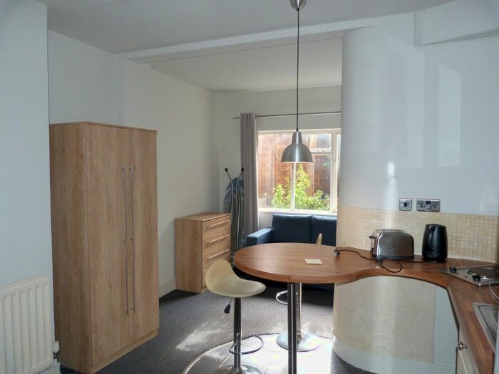 Studio To Rent In Milson Road, London, W14