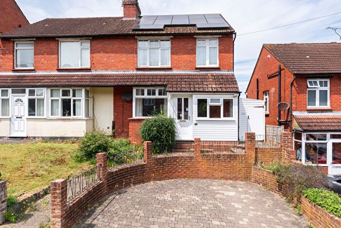 3 Bedroom Semi-Detached House For Sale In Cleardene, Dorking, RH4