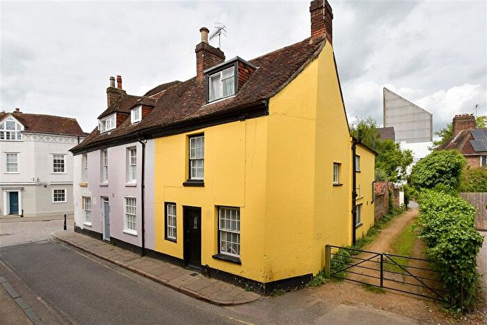 2 Bedroom End Of Terrace House For Sale In King Street, Canterbury, Kent, CT1
