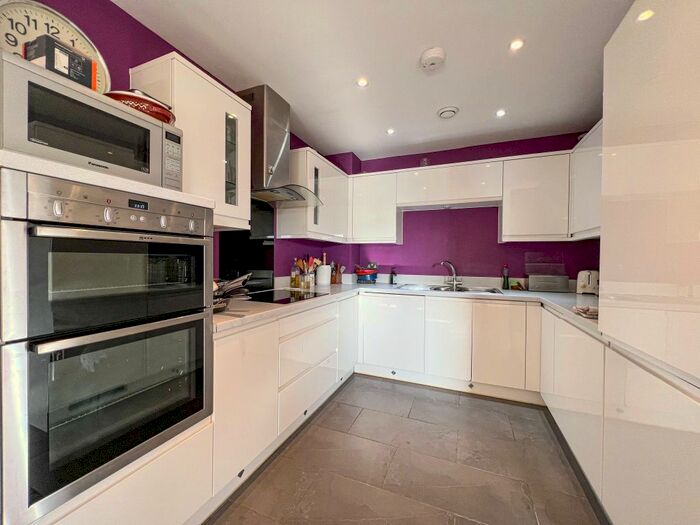 4 Bedroom Town House To Rent In Bluebell Way, Goring-By-Sea, Worthing, BN12