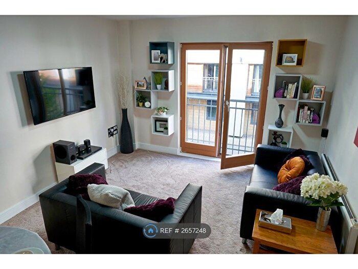2 Bedroom Flat To Rent In Upper Marshall Street, Birmingham, B1