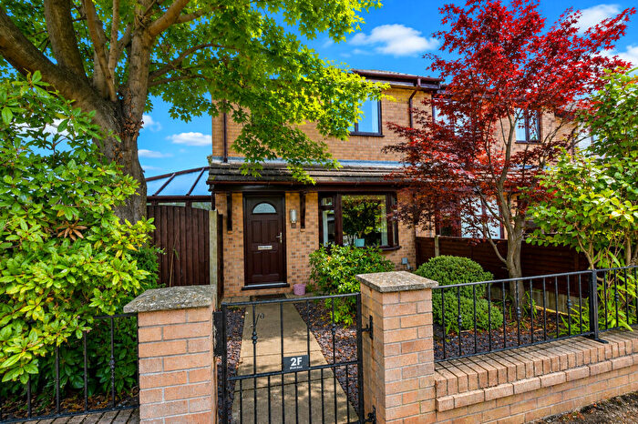3 Bedroom Semi-Detached House For Sale In Redbrook Road, Partington, M31