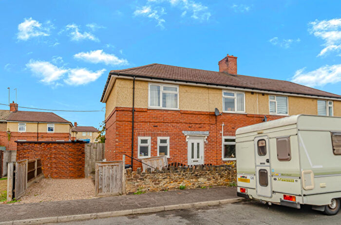 3 Bedroom Semi-Detached House For Sale In Bird Street, Chesterfield, S43