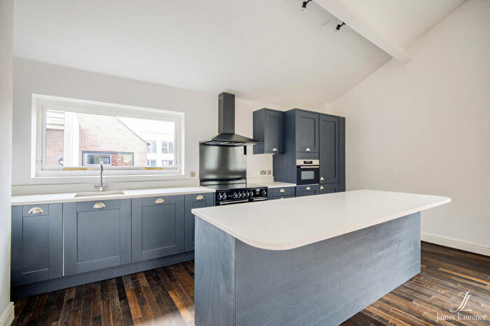 2 Bedroom Apartment To Rent In Reliance Works, Kenyon Street, Jewellery Quarter, B3