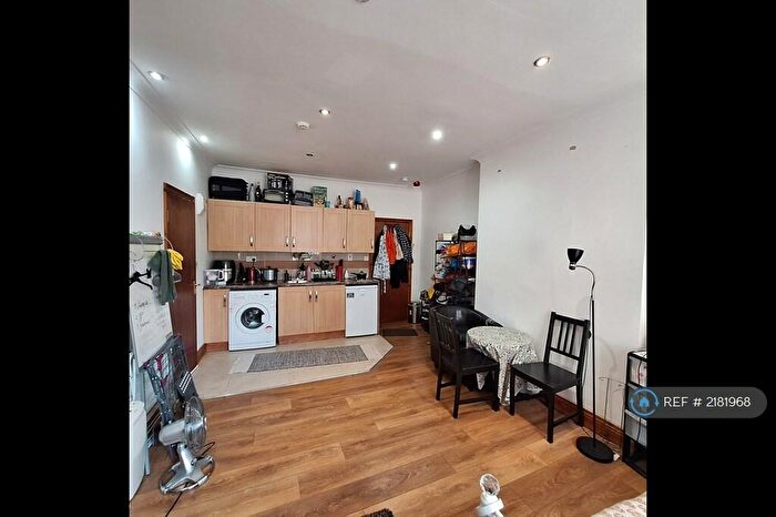 Studio To Rent In West Street, Brighton, BN1