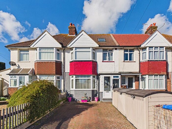 4 Bedroom Terraced House For Sale In Clarendon Road, Worthing, BN14