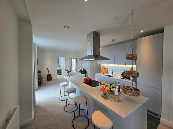 3 Bedroom Apartment To Rent In Local Crescent, Hulme Street, Salford, M5