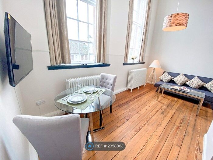 1 Bedroom Flat To Rent In Mcdonald Road, Edinburgh, EH7