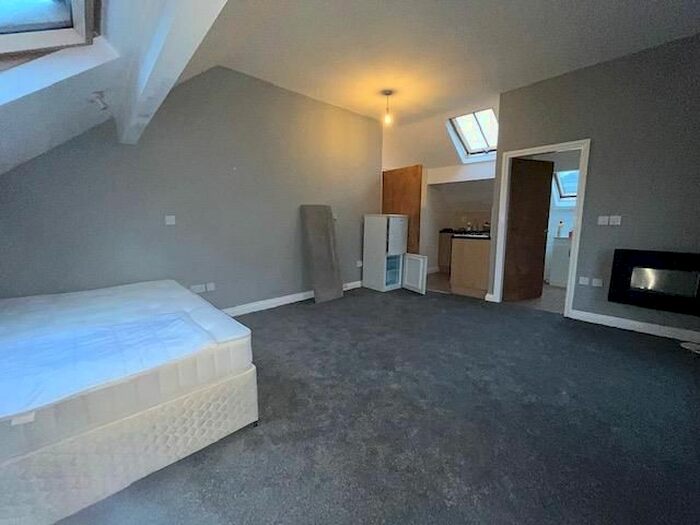 Studio To Rent In Wibsey Bank, Bradford BD6