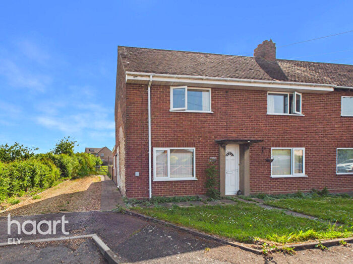 3 Bedroom Semi Detached House For Sale In York Road, Sutton, CB6