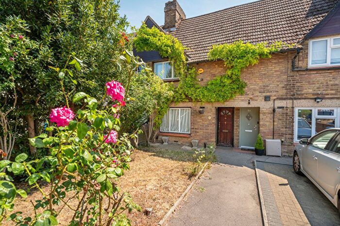 3 Bedroom Property For Sale In Ditton Road, Datchet, SL3