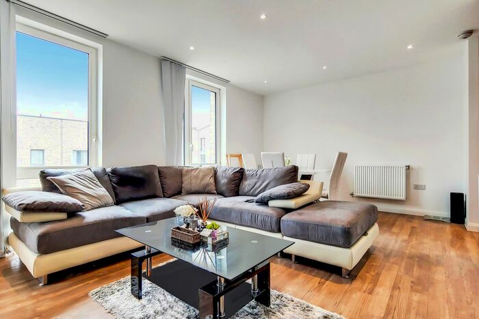 1 Bedroom Flat To Rent In Lacey Drive, Edgware, HA8